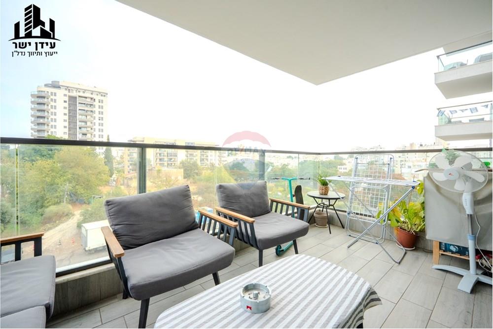 Apartment for Sale in Tel Aviv - Image 3