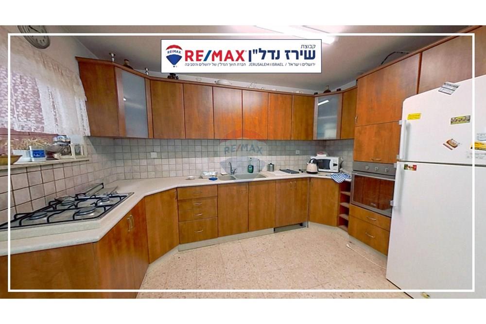 Apartment for Sale in Jerusalem - Image 6