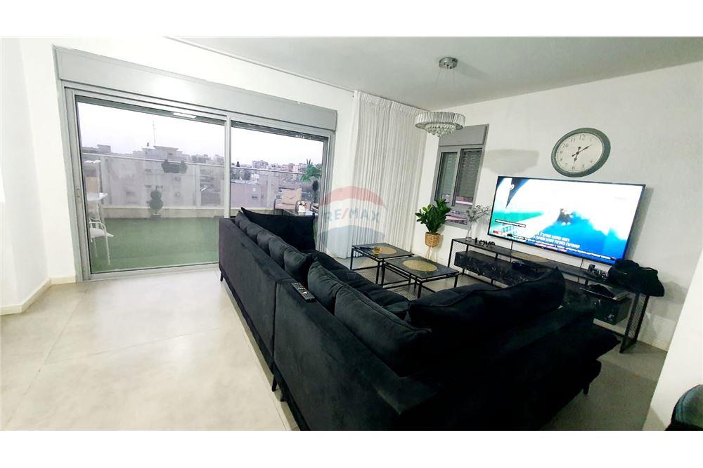 Apartment for Sale in Afula - Image 1