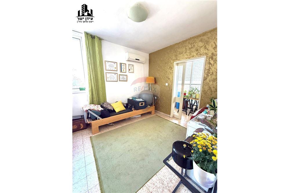 Apartment for Sale in Tel Aviv - Image 4