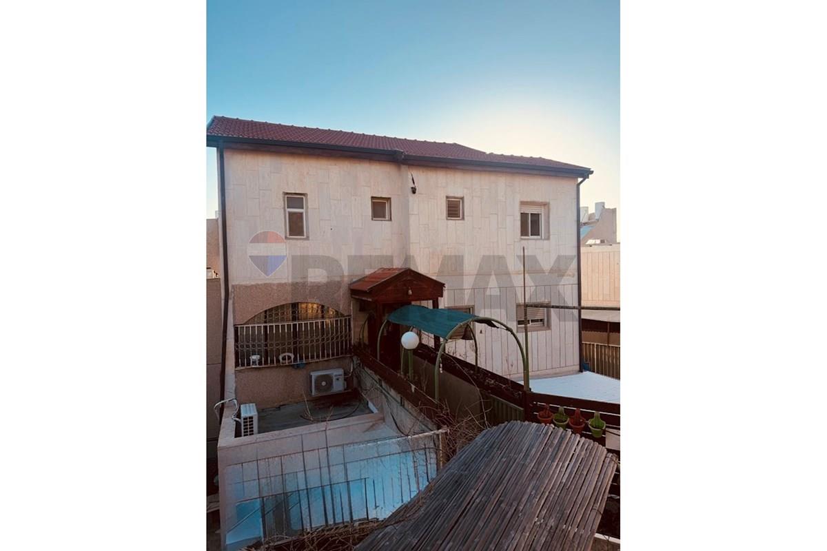 Apartment for Sale in Ma'ale Adumim - Image 1