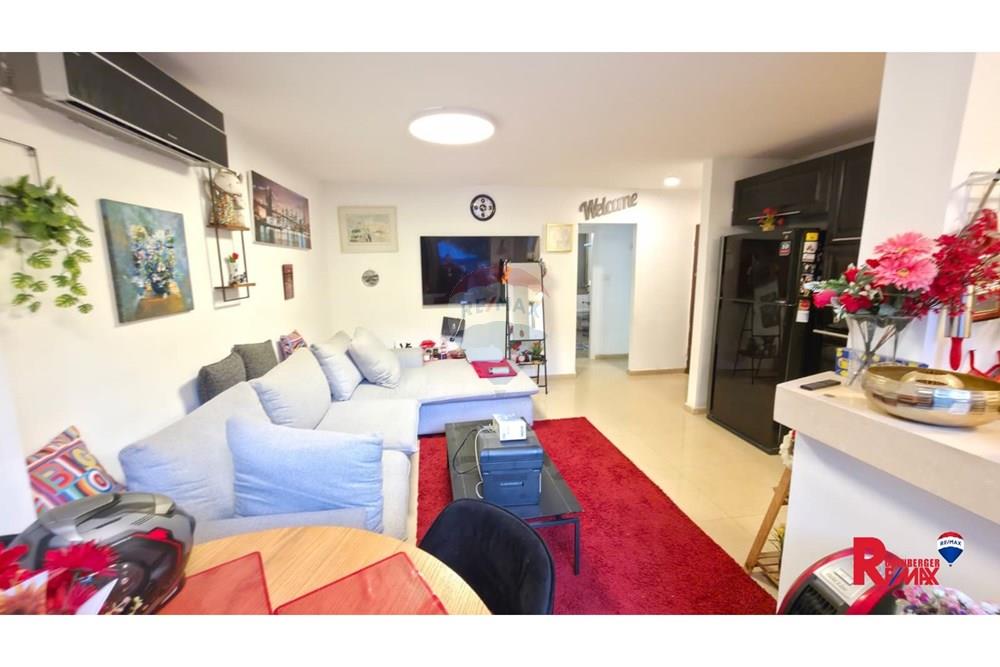 Apartment for Sale in Bat Yam - Image 1