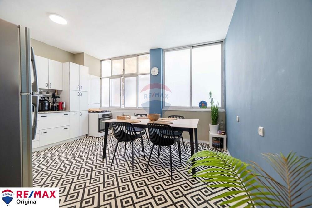 Apartment for Sale in Ramat Gan - Image 1