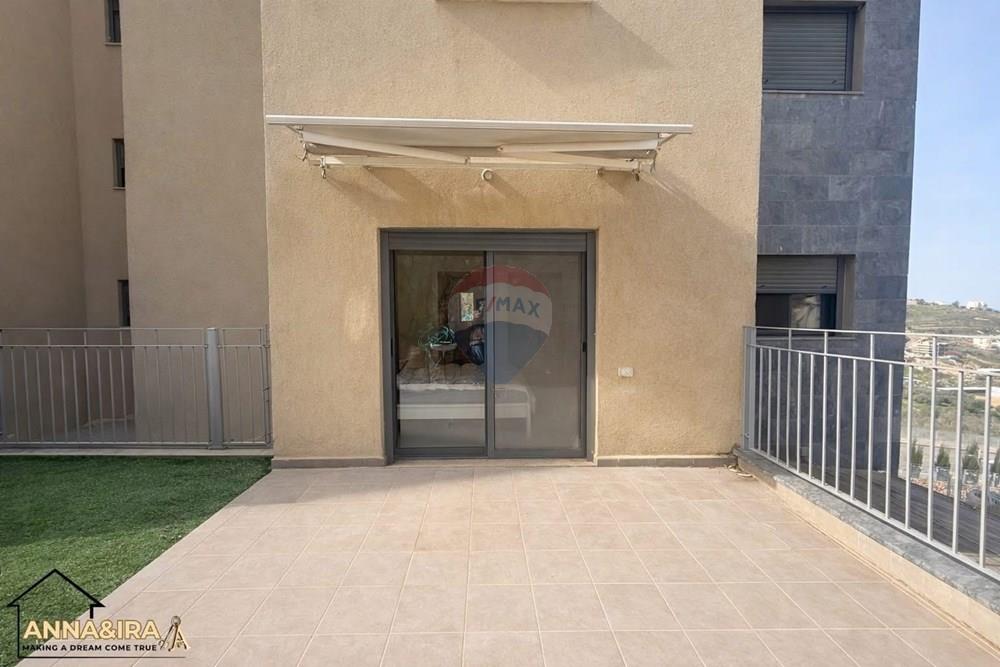 Apartment for Sale in מעלות - Image 3