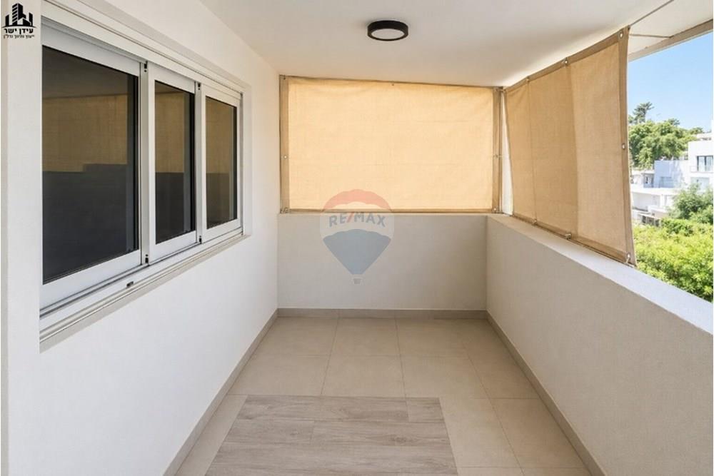 Apartment for Sale in Tel Aviv - Image 7