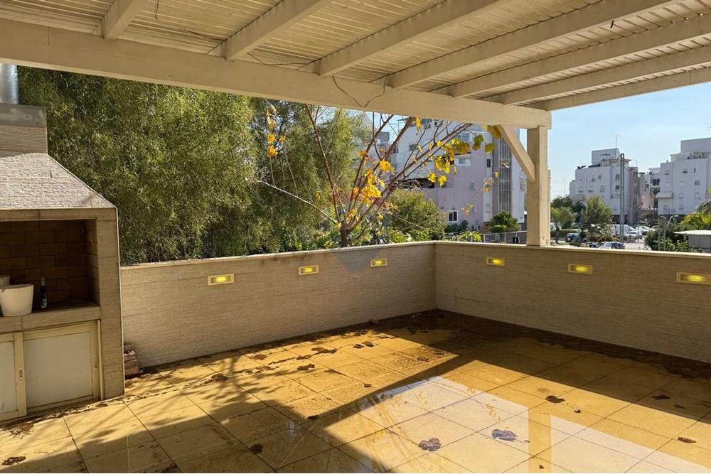 Apartment for Sale in Rishon LeZion - Image 4