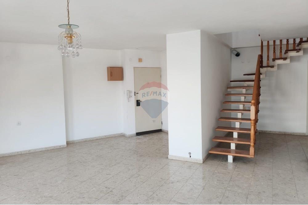 Apartment for Sale in Rishon LeZion - Image 1