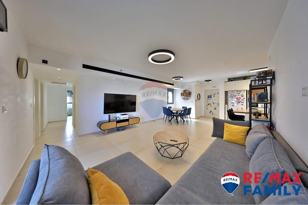 Apartment for Sale in קרית ביאליק - Image 1