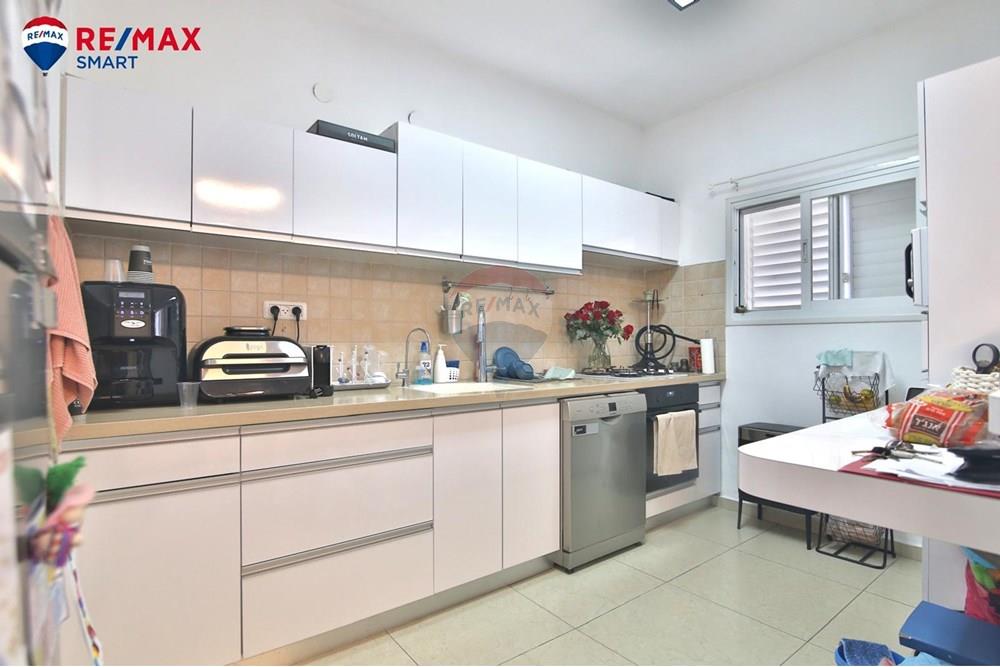 Apartment for Sale in קרית חיים - Image 2