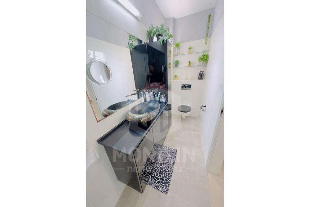 Apartment for Sale in Ashdod - Image 4