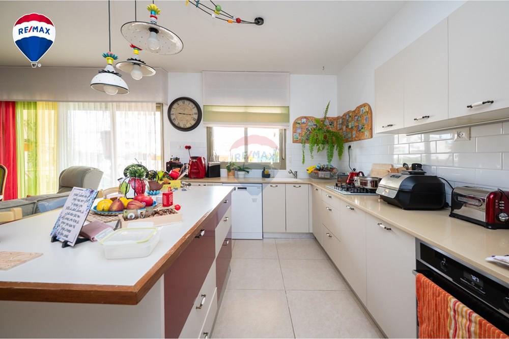 Apartment for Sale in Zichron Ya'akov - Image 7