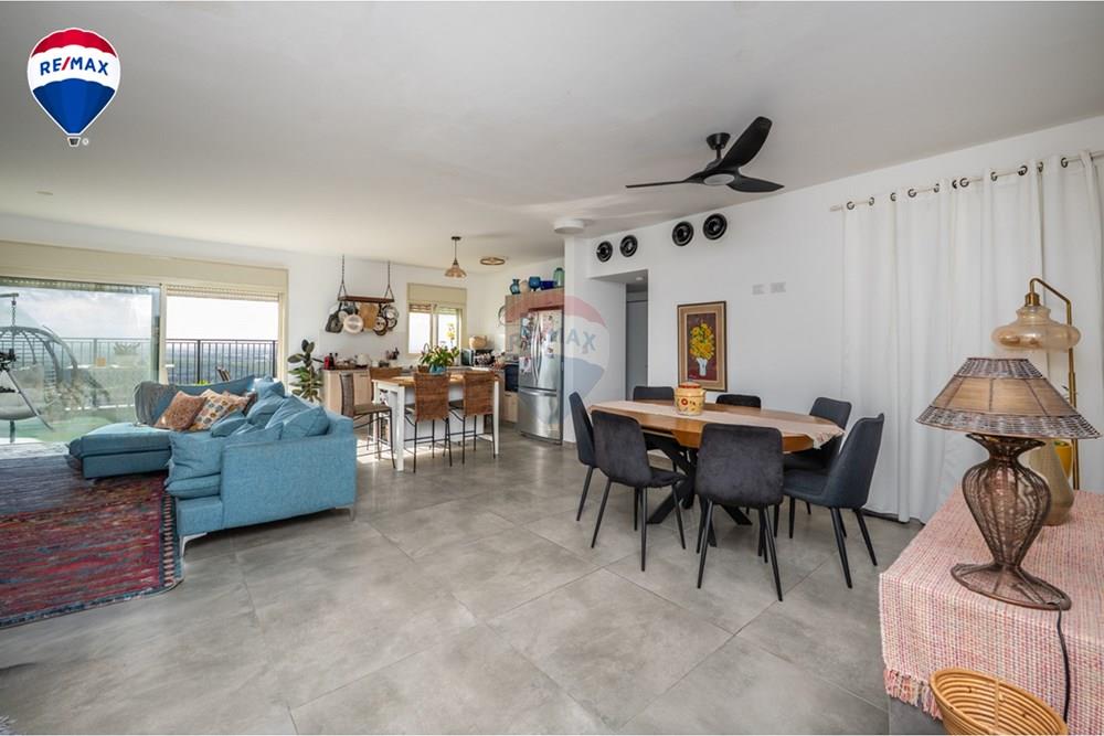 Apartment for Sale in Zichron Ya'akov - Image 1