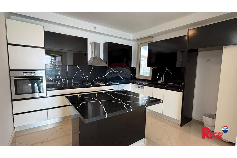 Apartment for Sale in Bat Yam - Image 2