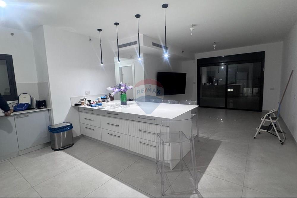 Apartment for Sale in Nahariya - Image 1