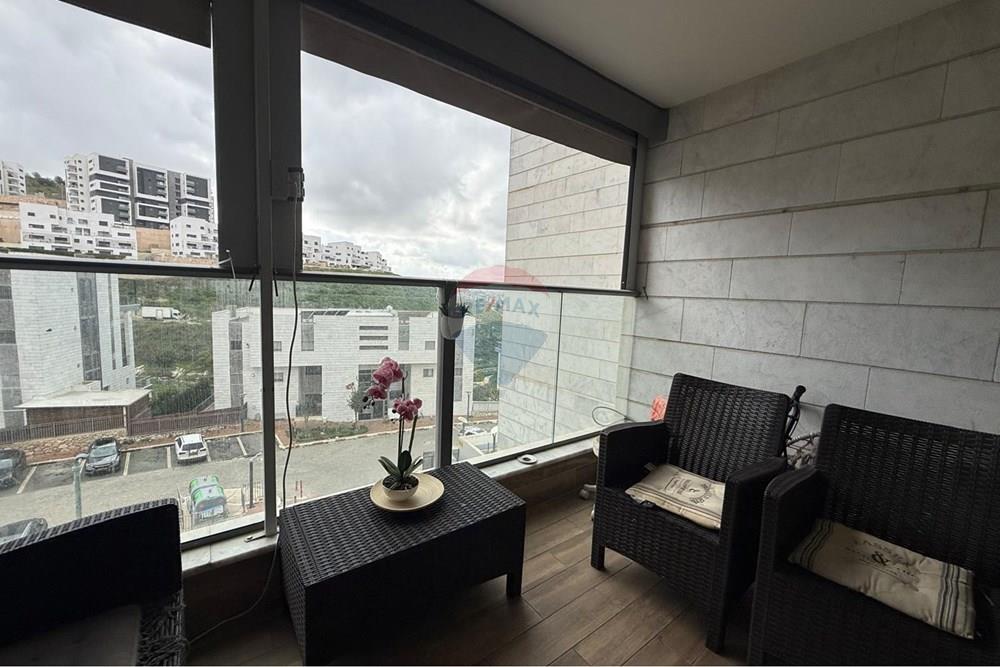 Apartment for Sale in נוף הגליל - Image 2