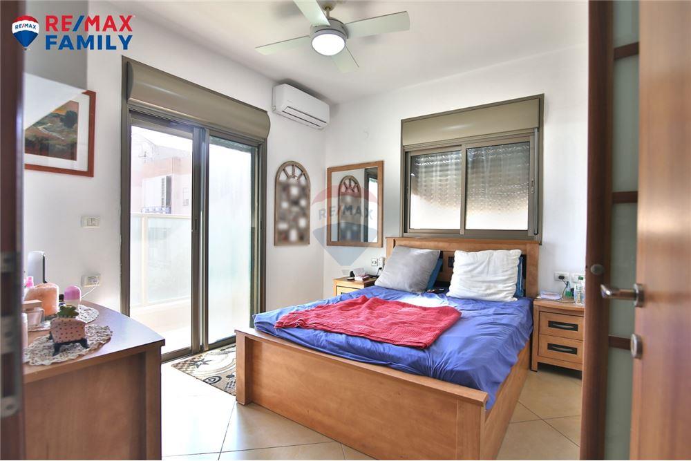 Apartment for Sale in קרית מוצקין - Image 5