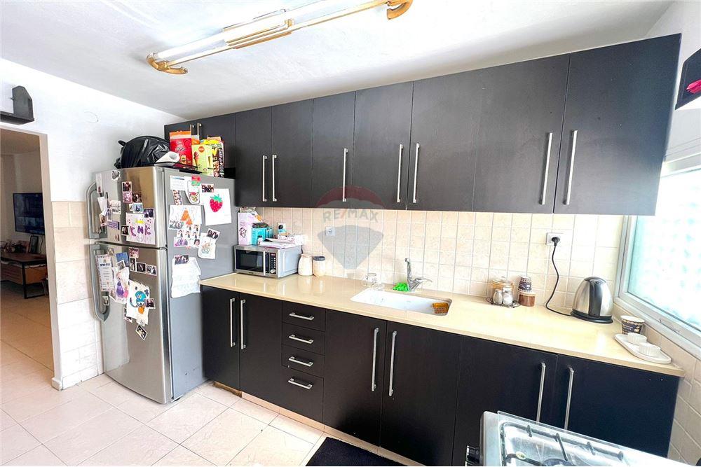 Apartment for Sale in Tel Aviv - Image 5