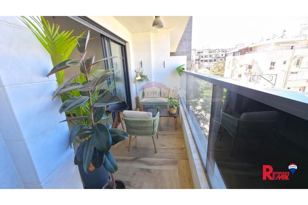 Apartment for Sale in Rishon LeZion - Image 7