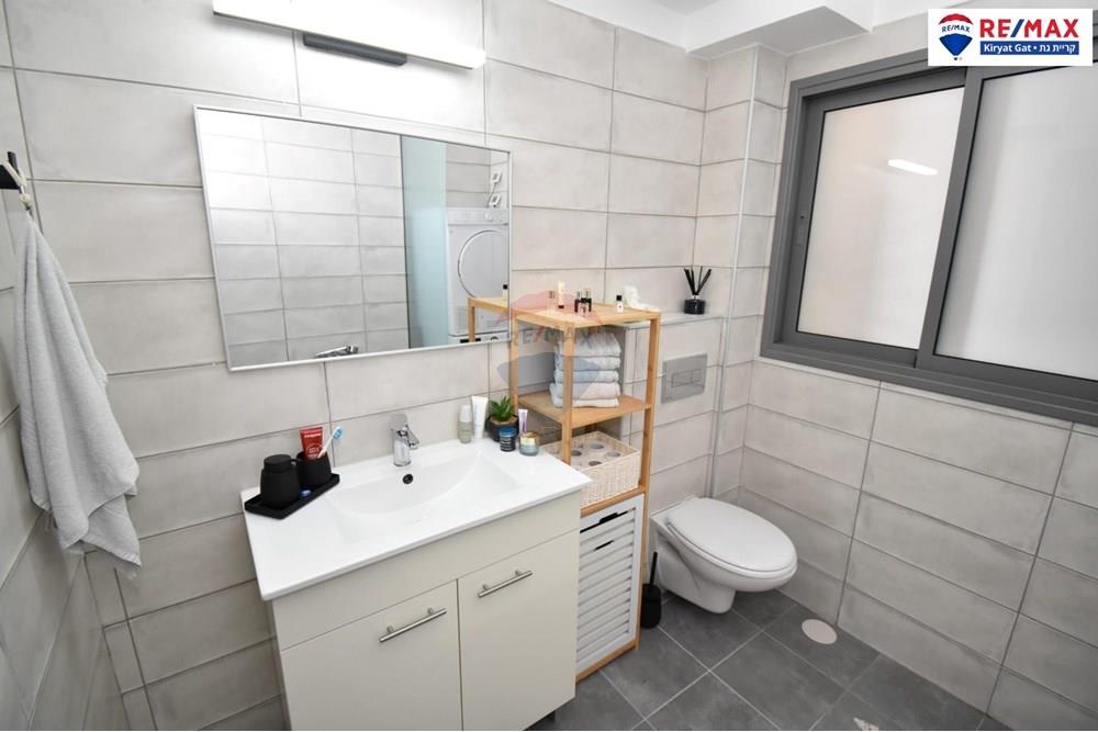 Apartment for Sale in קרית גת - Image 7