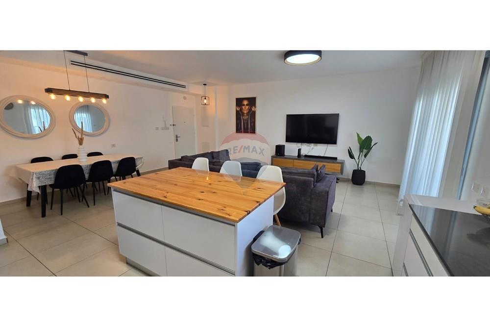 Apartment for Sale in Sderot - Image 1