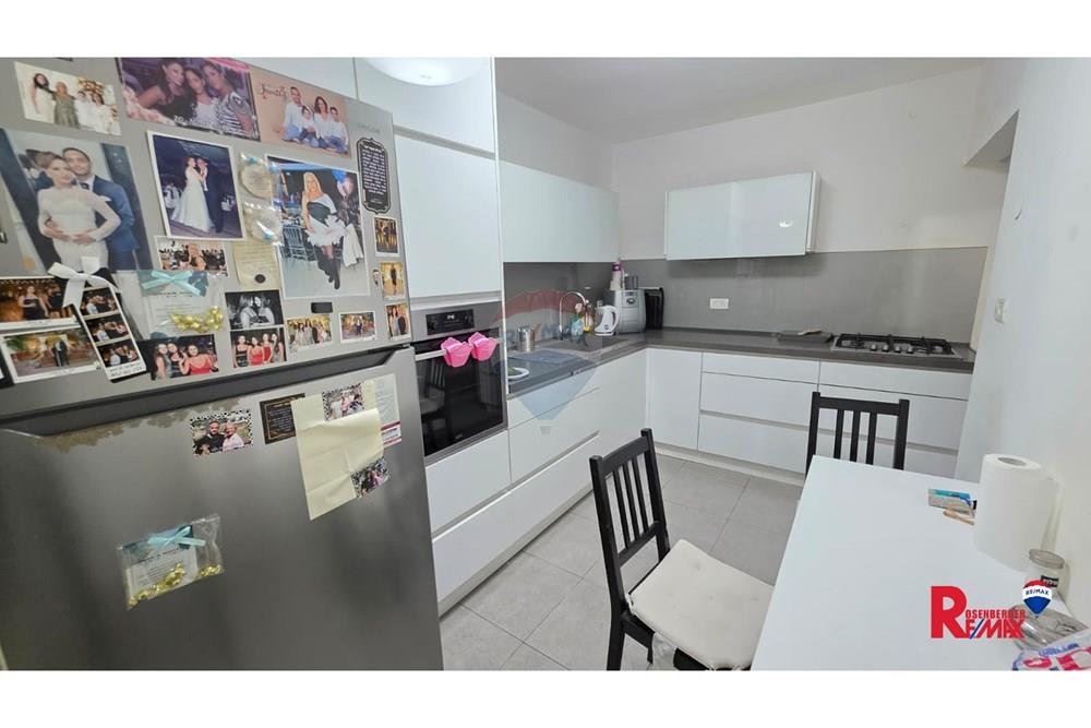 Apartment for Sale in Holon - Image 4