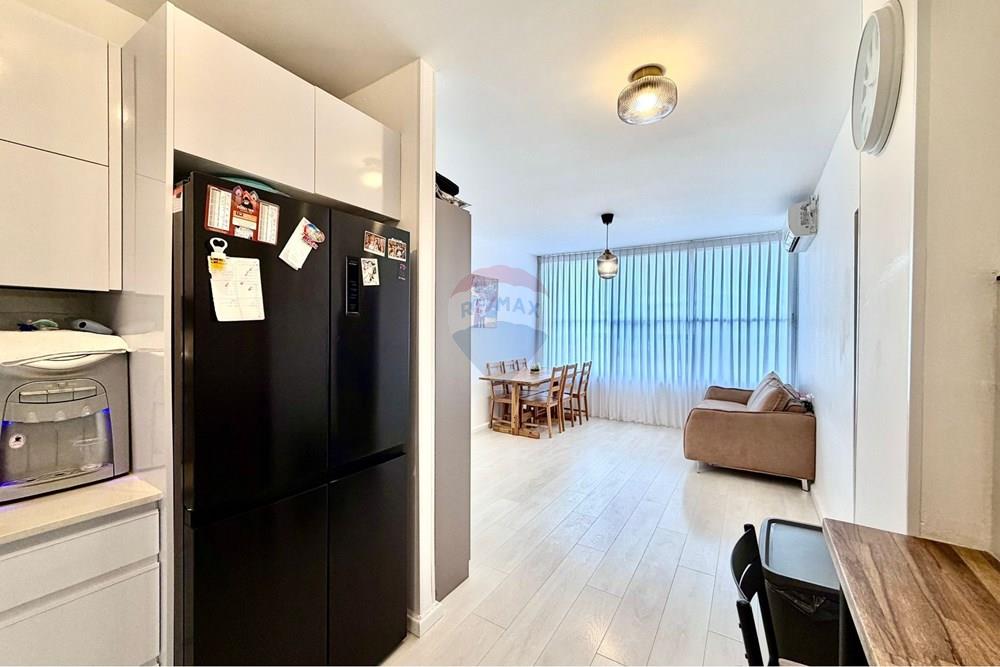 Apartment for Sale in Netanya - Image 3