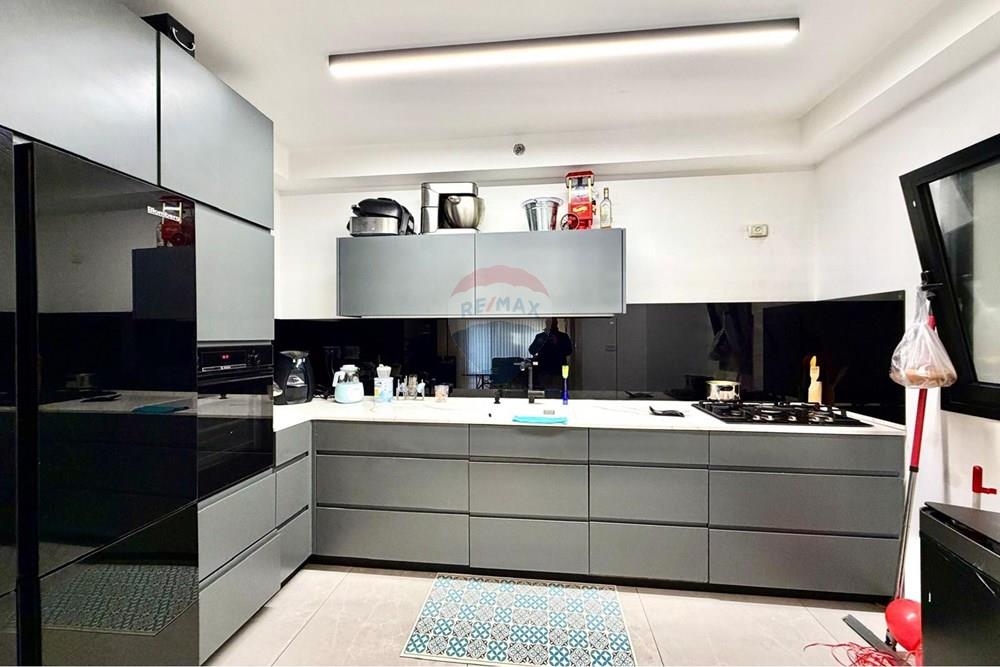 Apartment for Sale in Netanya - Image 4