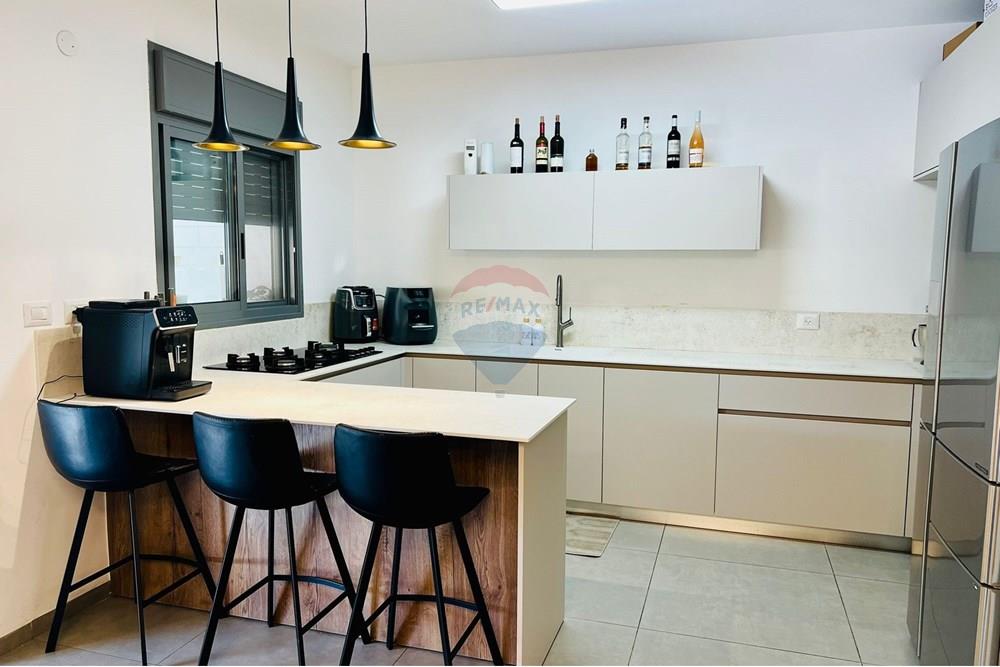 Apartment for Sale in Karmiel - Image 3
