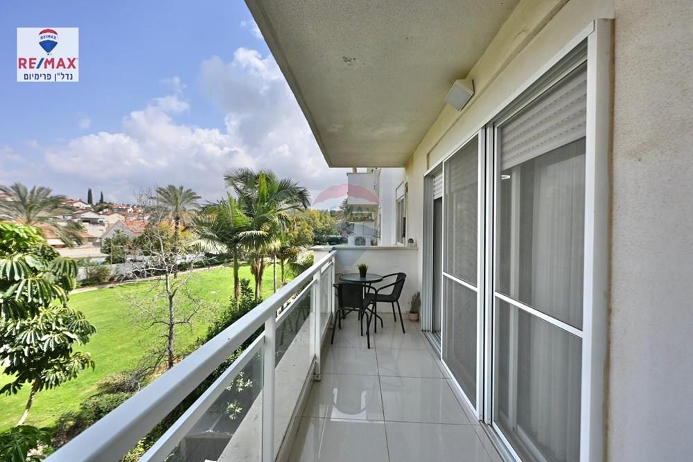 Apartment for Sale in שוהם - Image 2