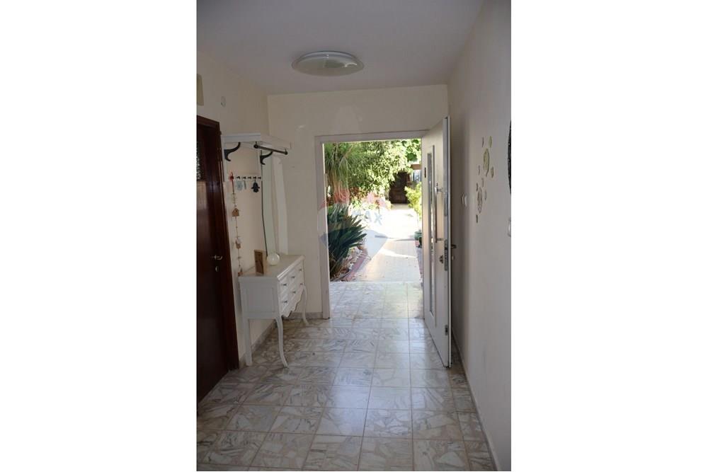 Apartment for Sale in Rishon LeZion - Image 5