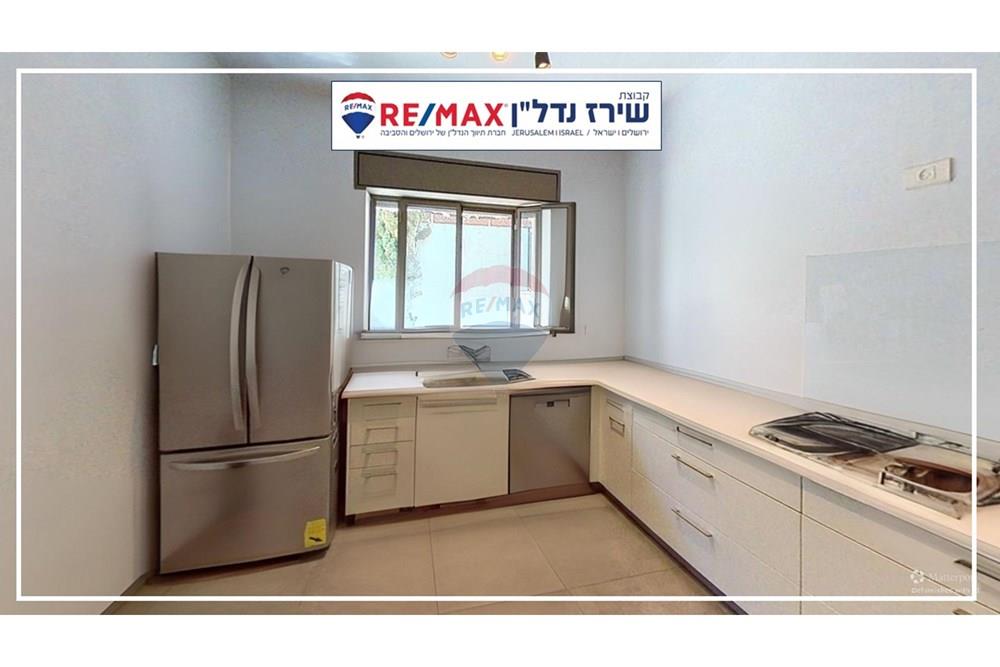 Apartment for Sale in הר אדר - Image 6