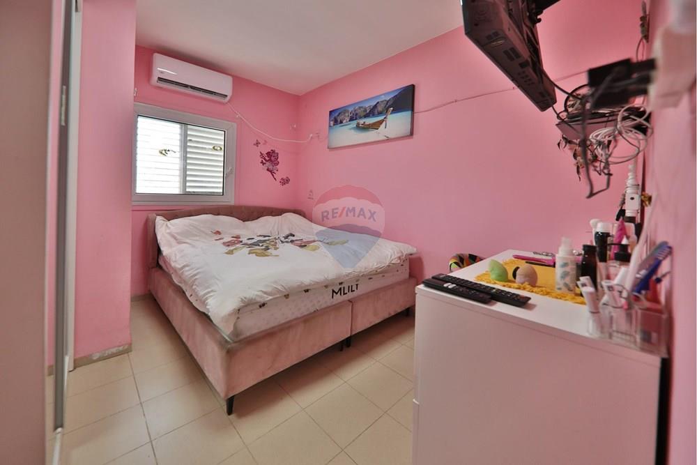 Apartment for Sale in Kiryat Yam - Image 6