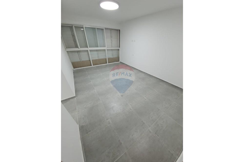 Apartment for Sale in Karmiel - Image 1