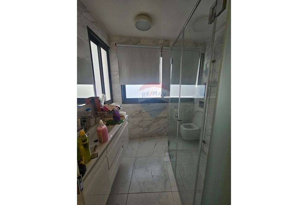 Apartment for Sale in Tel Aviv - Image 7