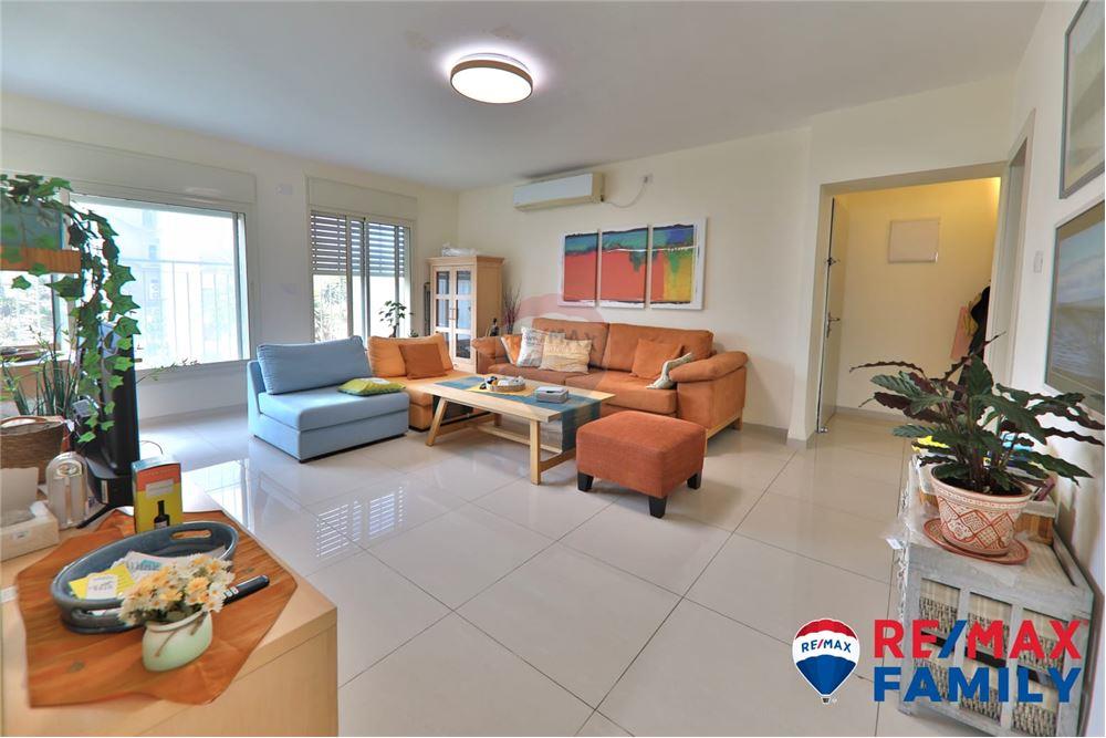 Apartment for Sale in Haifa - Image 2