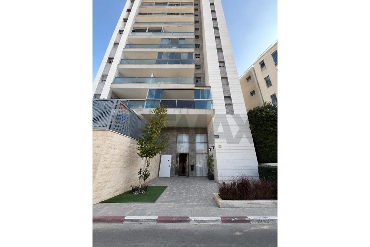 Apartment for Sale in נתיבות - Image 1