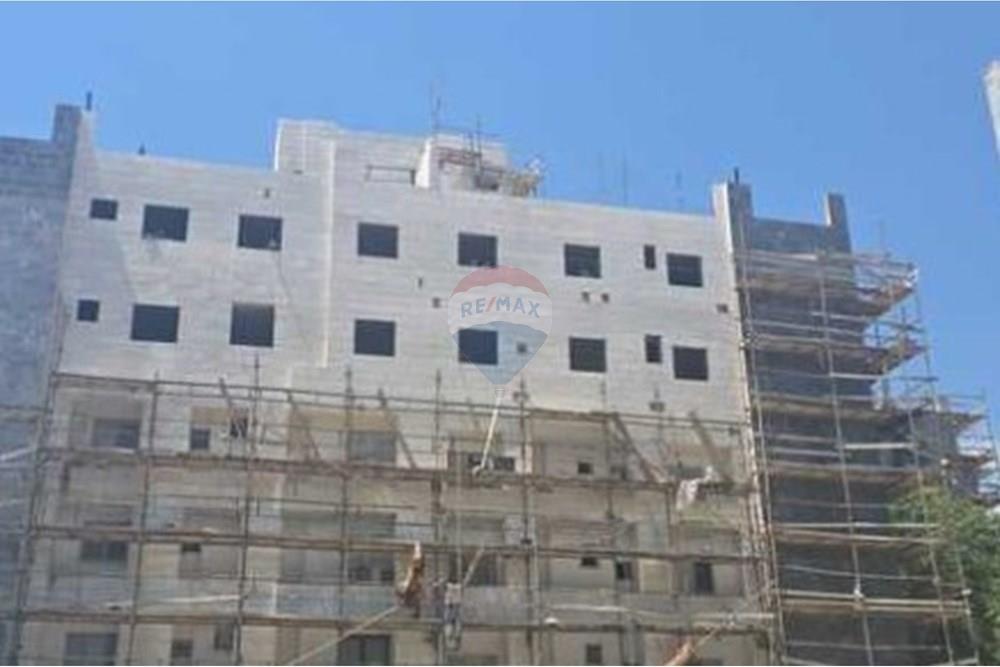 Apartment for Sale in Holon - Image 6