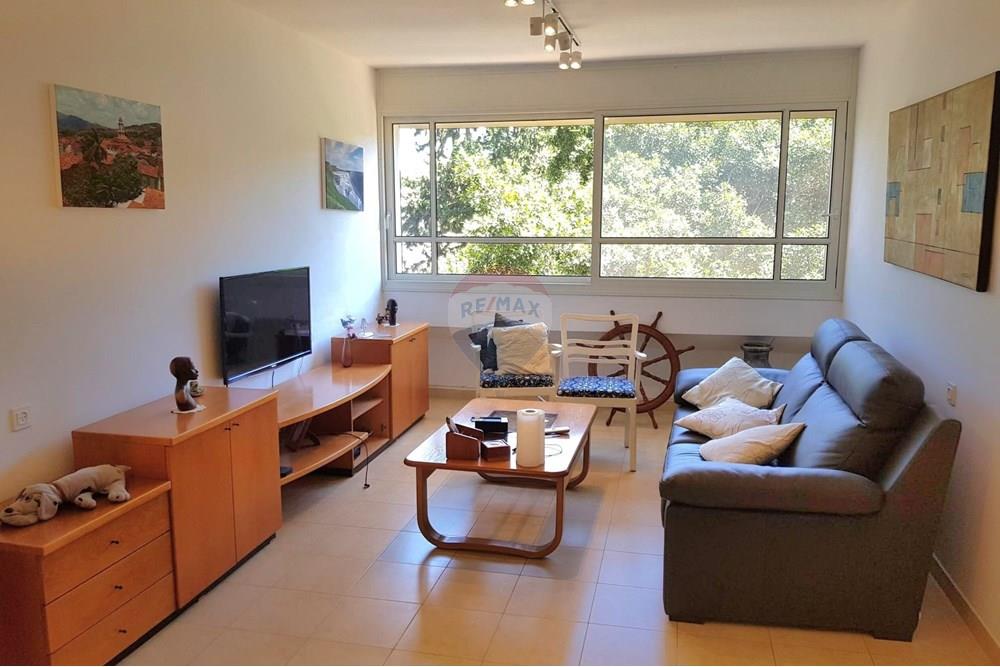 Apartment for Sale in Netanya - Image 2
