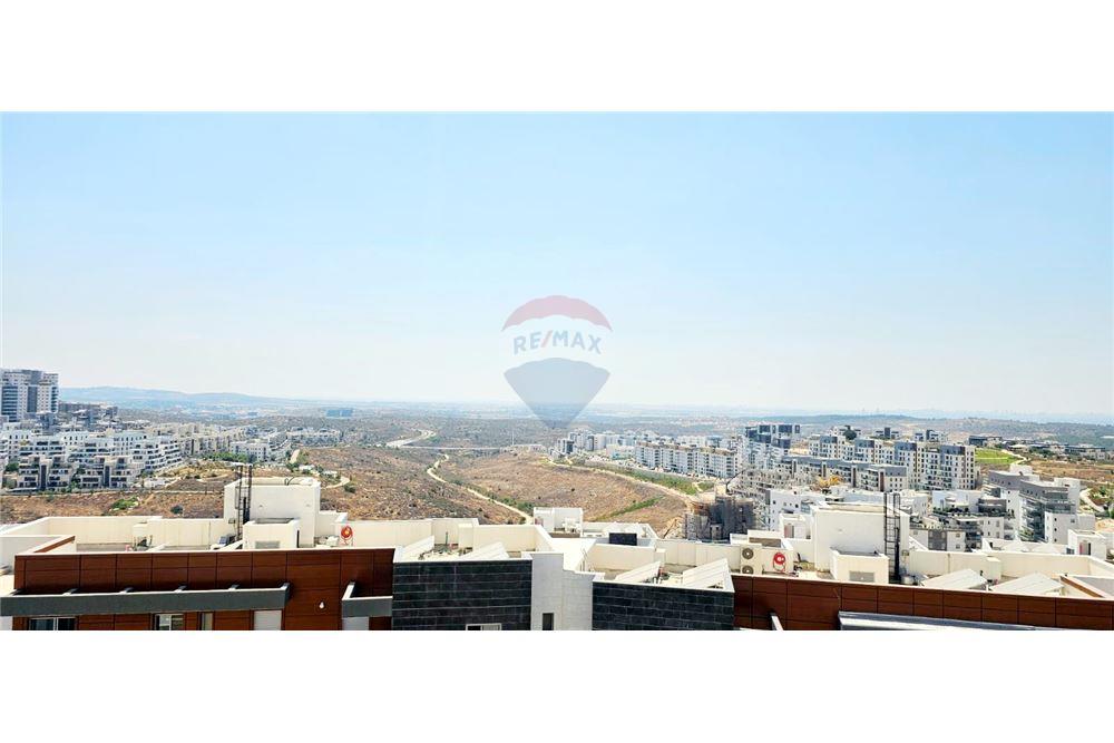 Apartment for Sale in Modi'in - Image 2