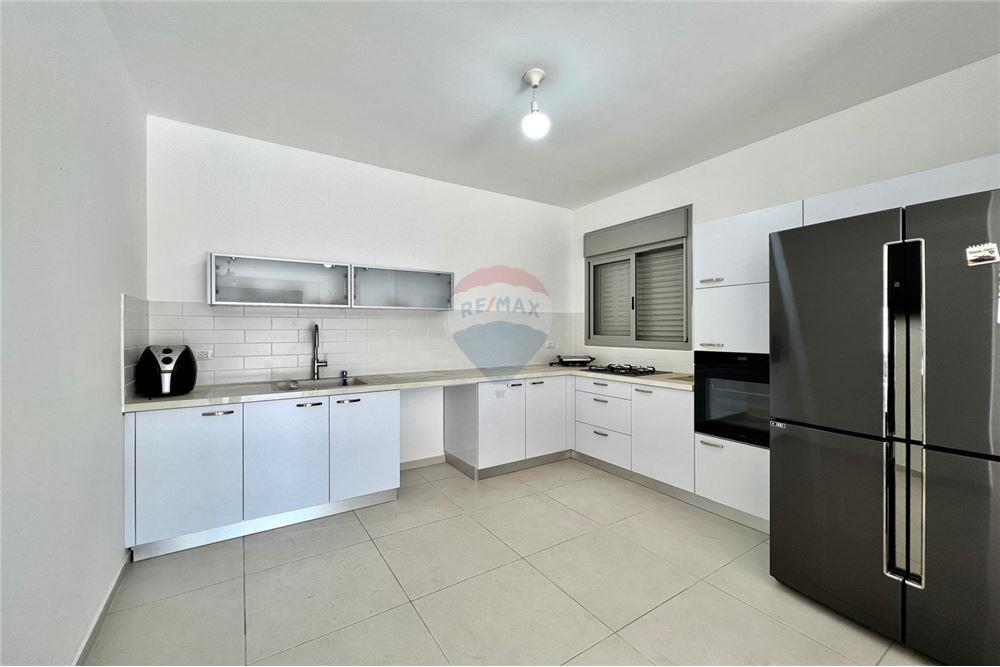 Apartment for Sale in Netanya - Image 5