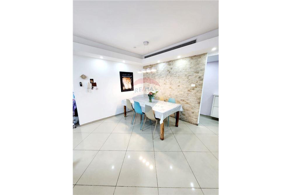 Apartment for Sale in Beer Sheva - Image 2