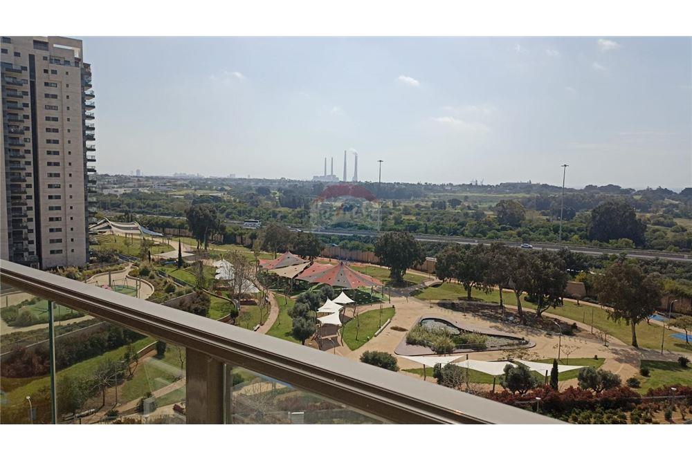 Apartment for Sale in אור עקיבא - Image 2