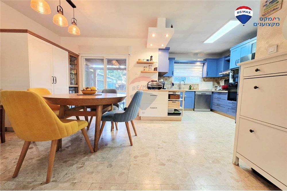 Apartment for Sale in Hadera - Image 2