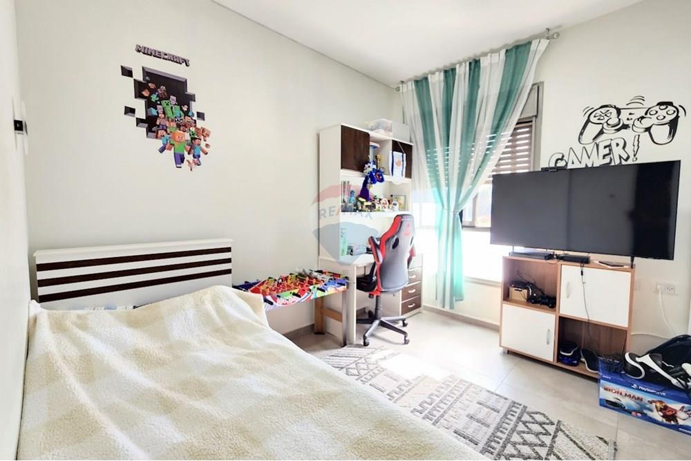 Apartment for Sale in מעלות - Image 6