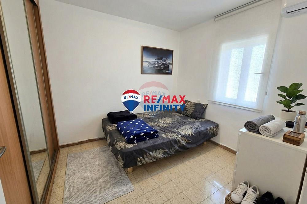 Apartment for Sale in Petah Tikva - Image 2