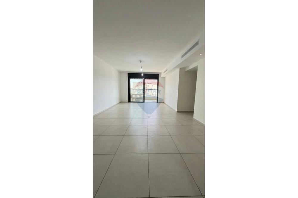 Apartment for Sale in חריש - Image 1