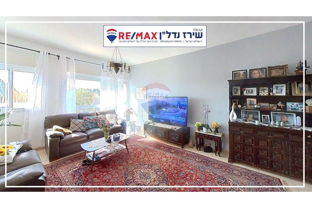 Apartment for Sale in מבשרת ציון - Image 4
