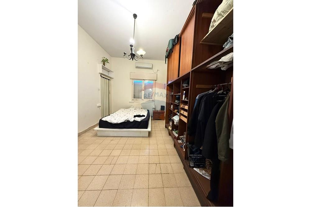 Apartment for Sale in Haifa - Image 3