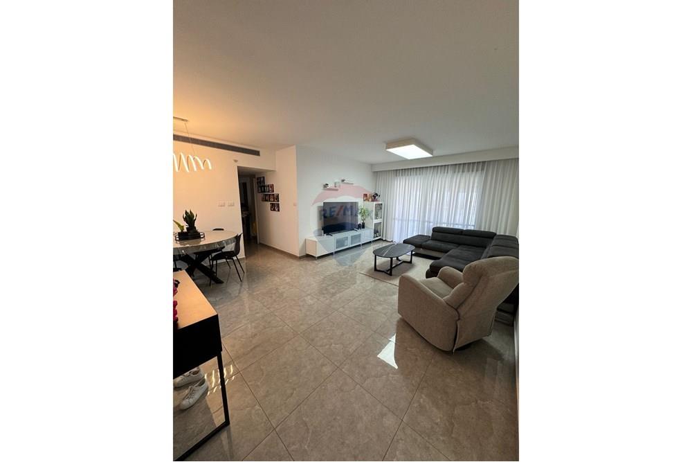 Apartment for Sale in נתיבות - Image 5