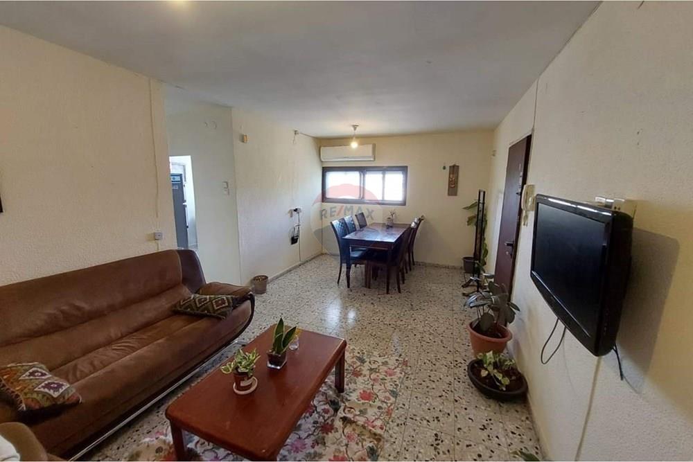 Apartment for Sale in Beer Sheva - Image 2
